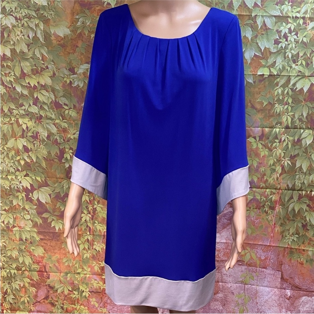 Donna Ricco Elegant Bell Sleeve‎ Shift Dress